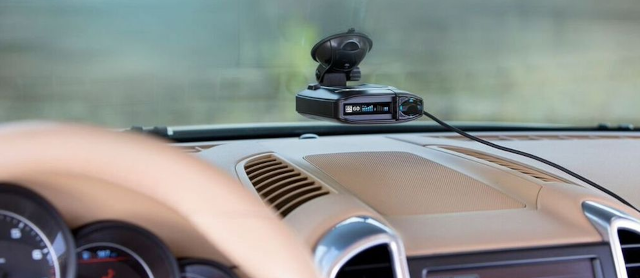 radar detectors like this one are commonly installed in vehicles